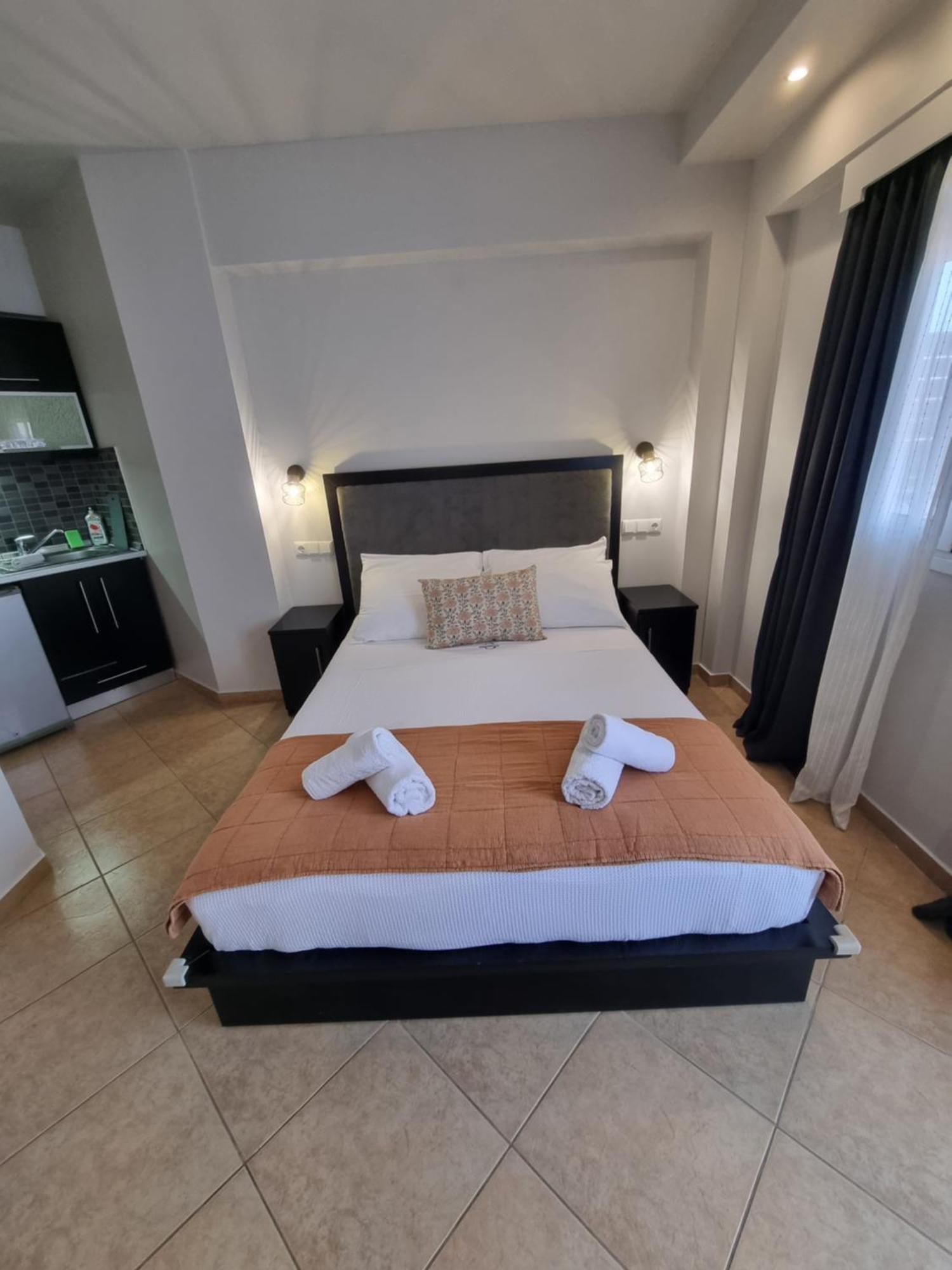 Greenhill Holiday Suites Sarti Exterior foto