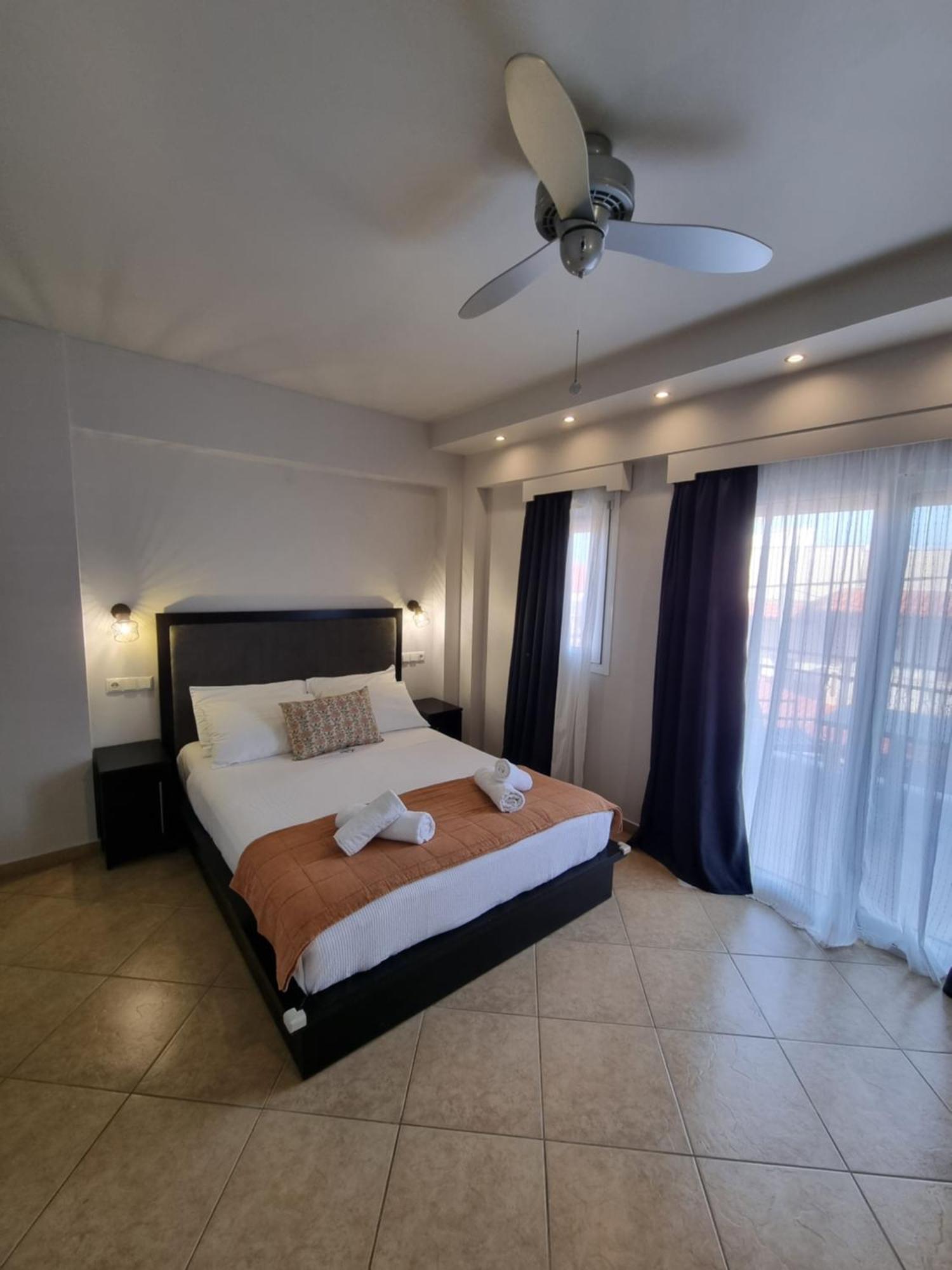Greenhill Holiday Suites Sarti Exterior foto