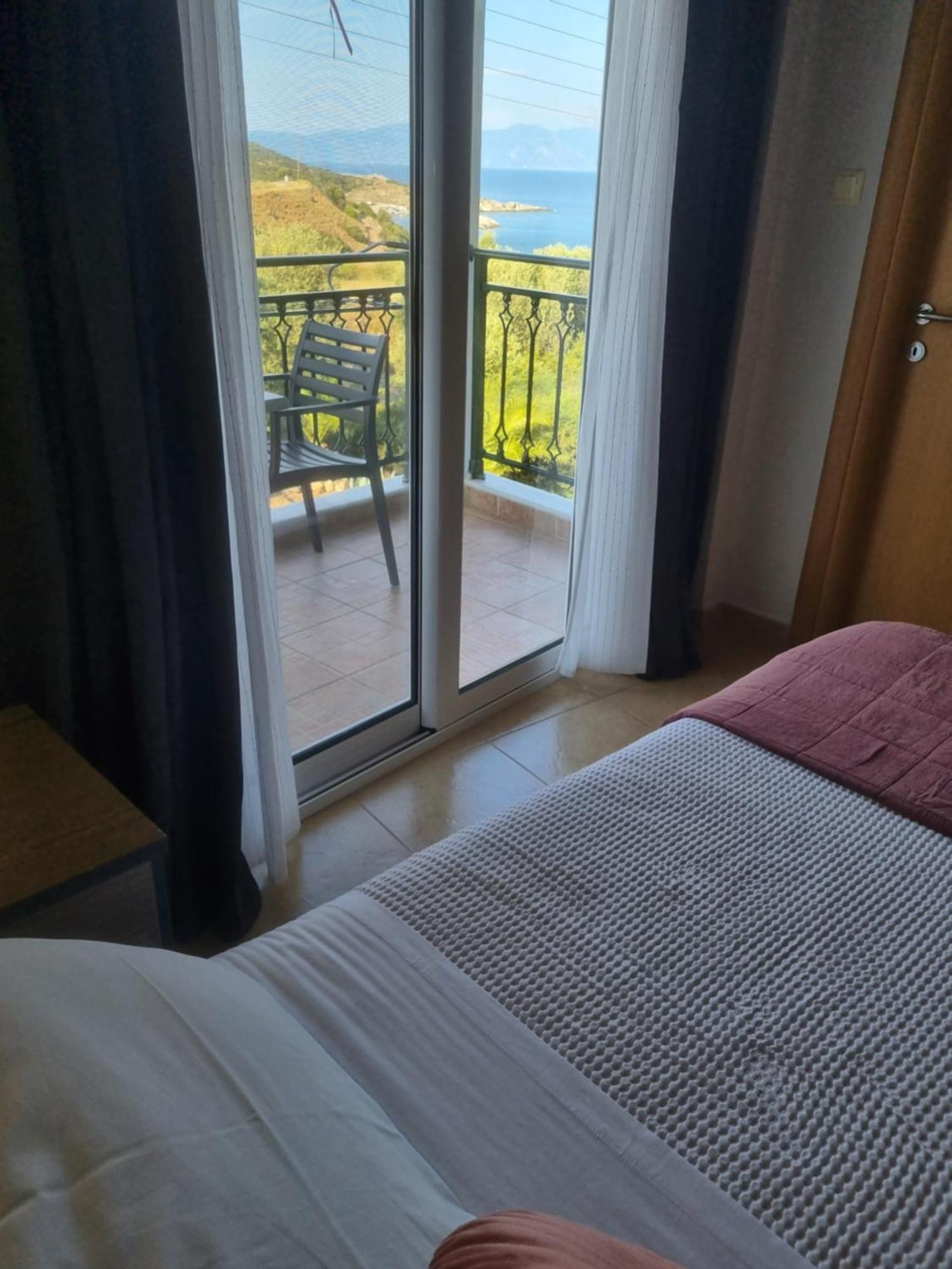 Greenhill Holiday Suites Sarti Exterior foto