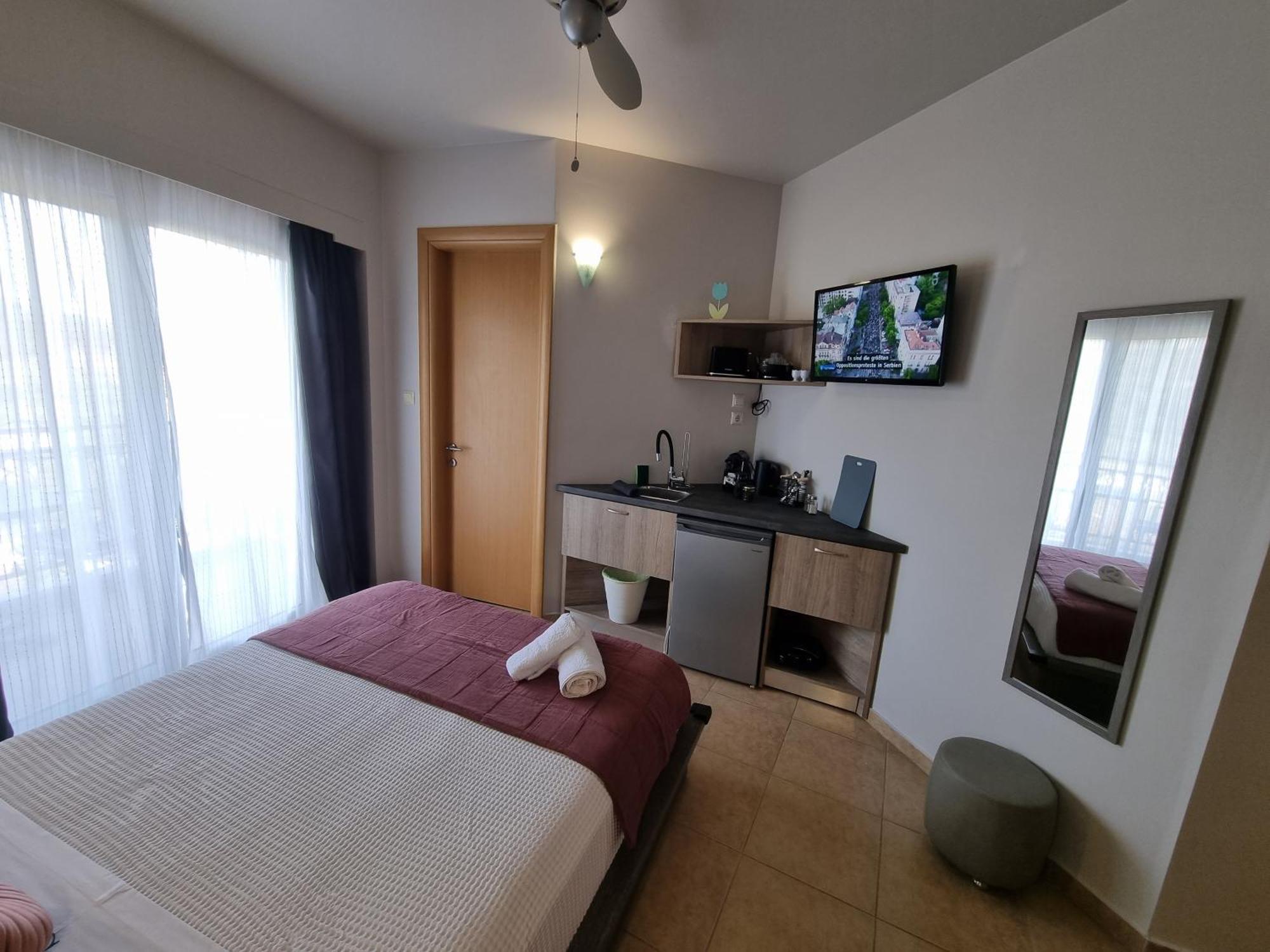 Greenhill Holiday Suites Sarti Exterior foto
