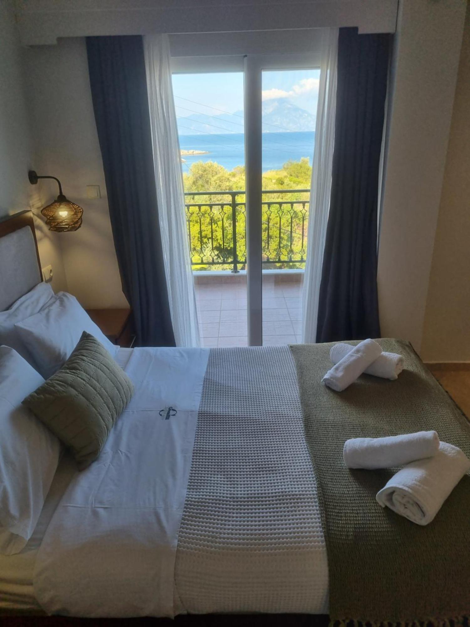Greenhill Holiday Suites Sarti Exterior foto