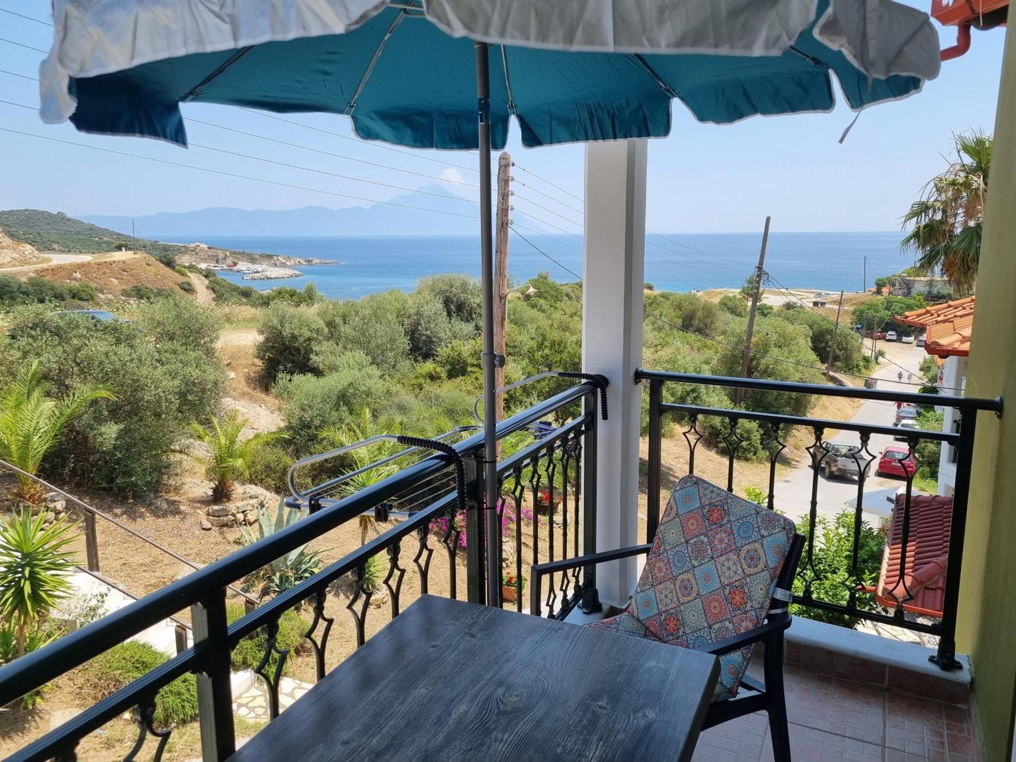 Greenhill Holiday Suites Sarti Exterior foto
