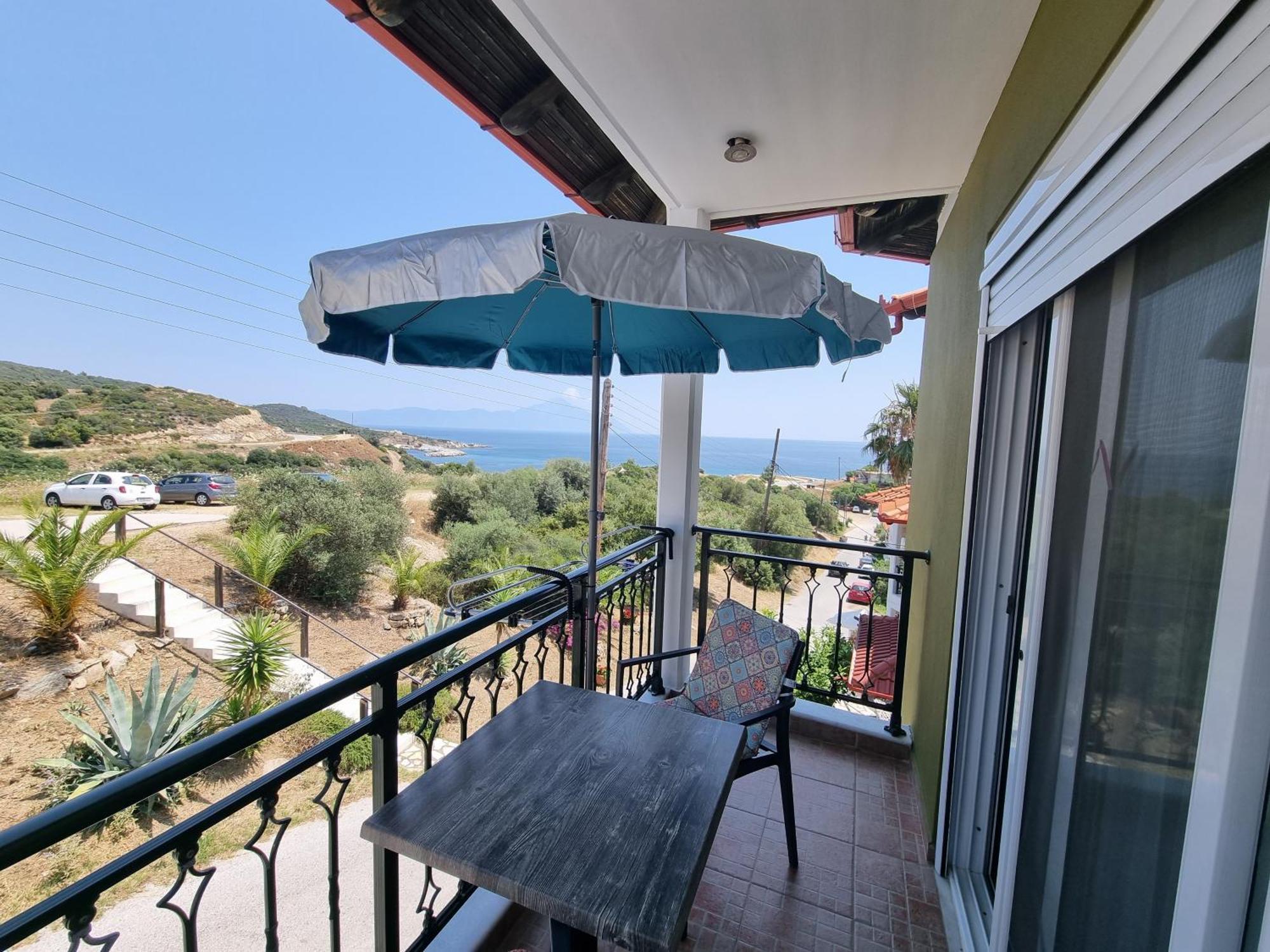 Greenhill Holiday Suites Sarti Exterior foto